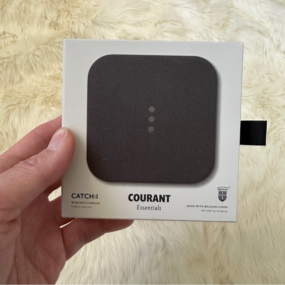 Courant Catch:1 - Belgian Linen Wireless Charging Pad - Compatible - Picture 2 of 3